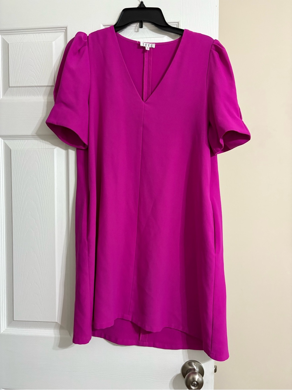TCEC Women’s V-Neck Short Sleeve Dress in Magenta Women’s Size Medium